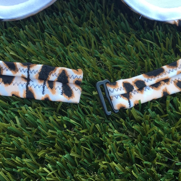 PINK  bikini set flounce top w/ cheeky bottom Excellent Condition - Picture 8 of 16